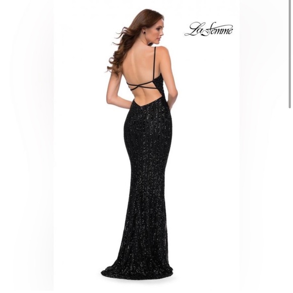 La Femme Long striped pattern sequin gown
NWT Size 14 black - Picture 2 of 5